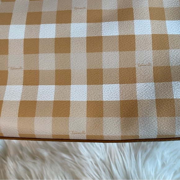 Tignanello gingham plaid saffiano satchel bag with removable strap - Picture 10 of 11